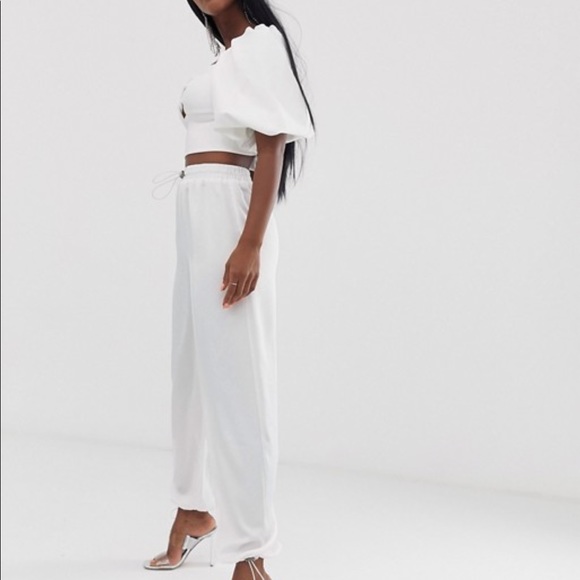 ⭐️NEW⭐️ASOS Silky White Jogger Pant Size 8 NWT - Picture 3 of 12